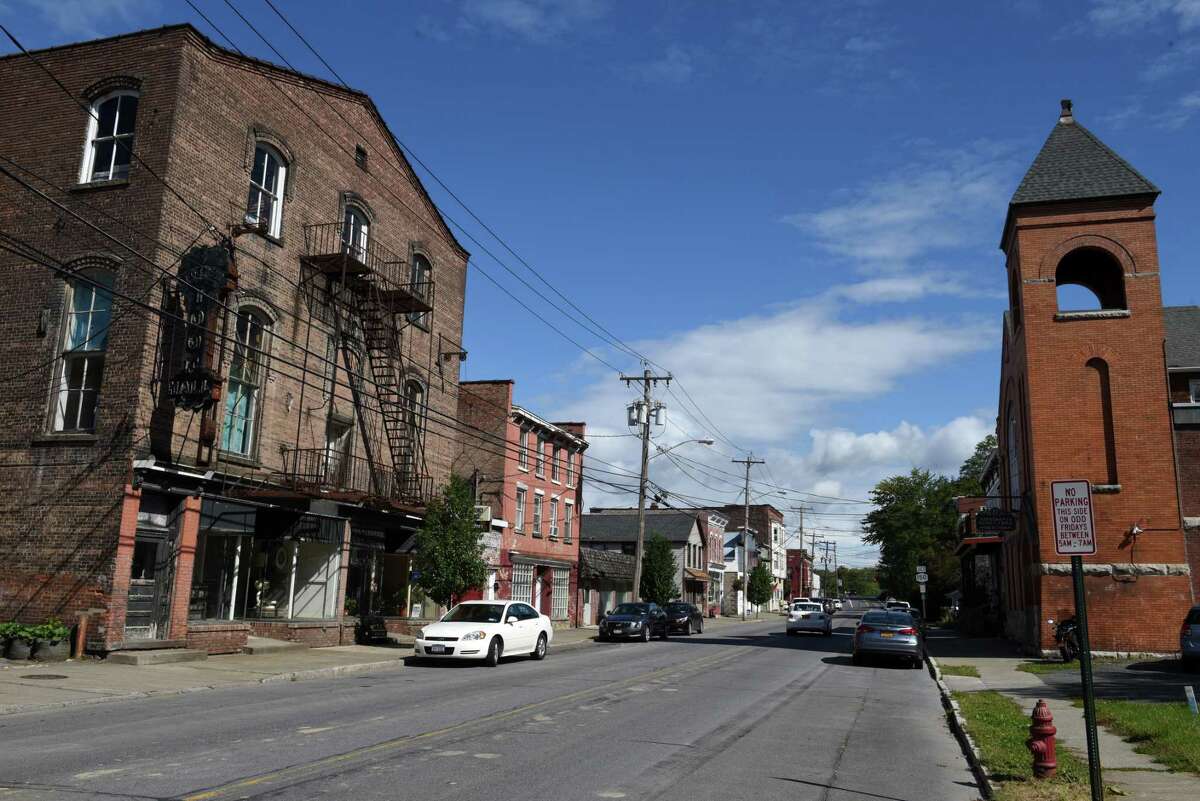 Churchill CastletononHudson rises from the dead