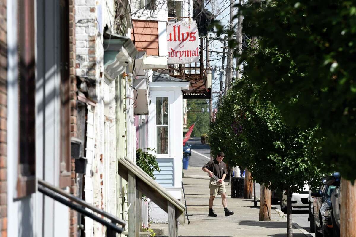 Churchill CastletononHudson rises from the dead