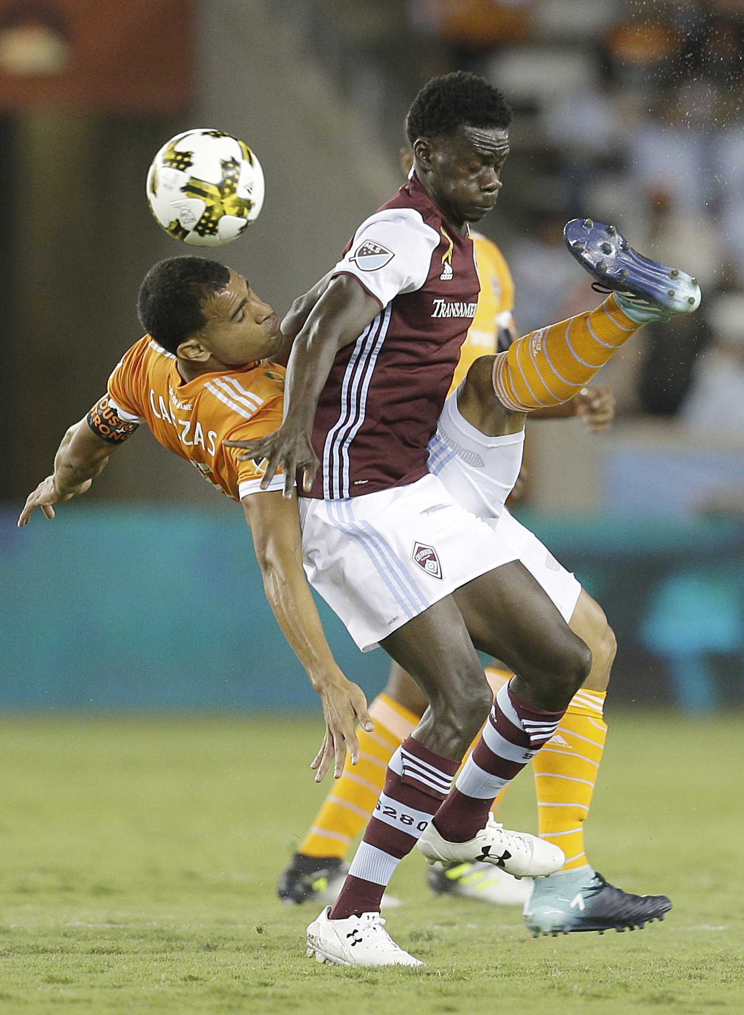 Dynamo take cautious approach with Juan David Cabezas