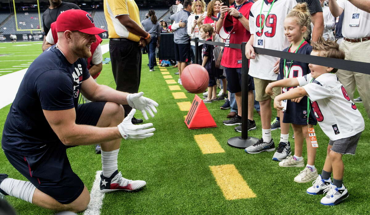 jj watt cleats