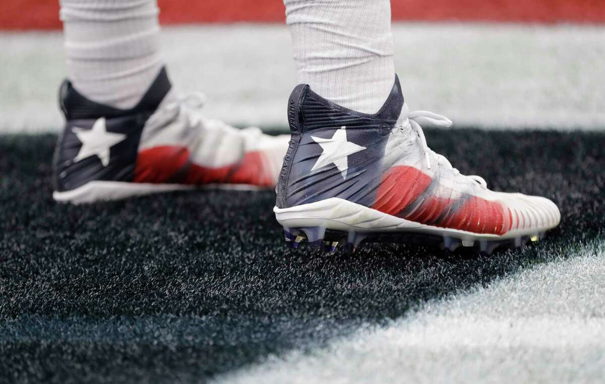 best d end cleats