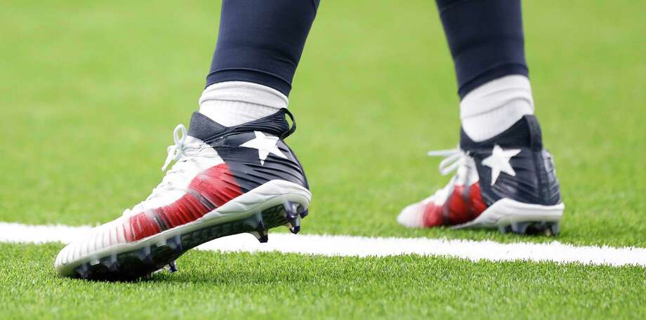 best d end cleats