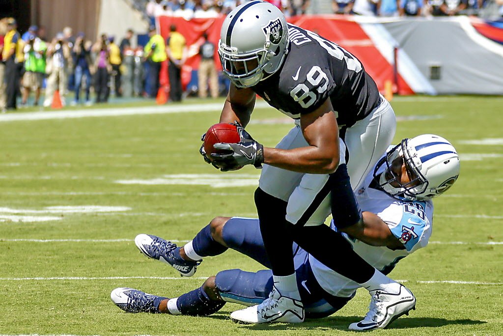 Oakland Raiders kicker Giorgio Tavecchio wins game ball vs. Titans