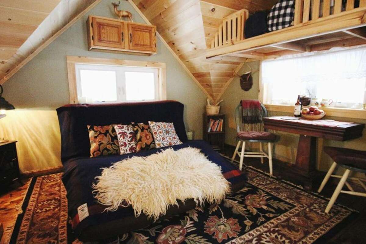Photos Airbnb fall getaways