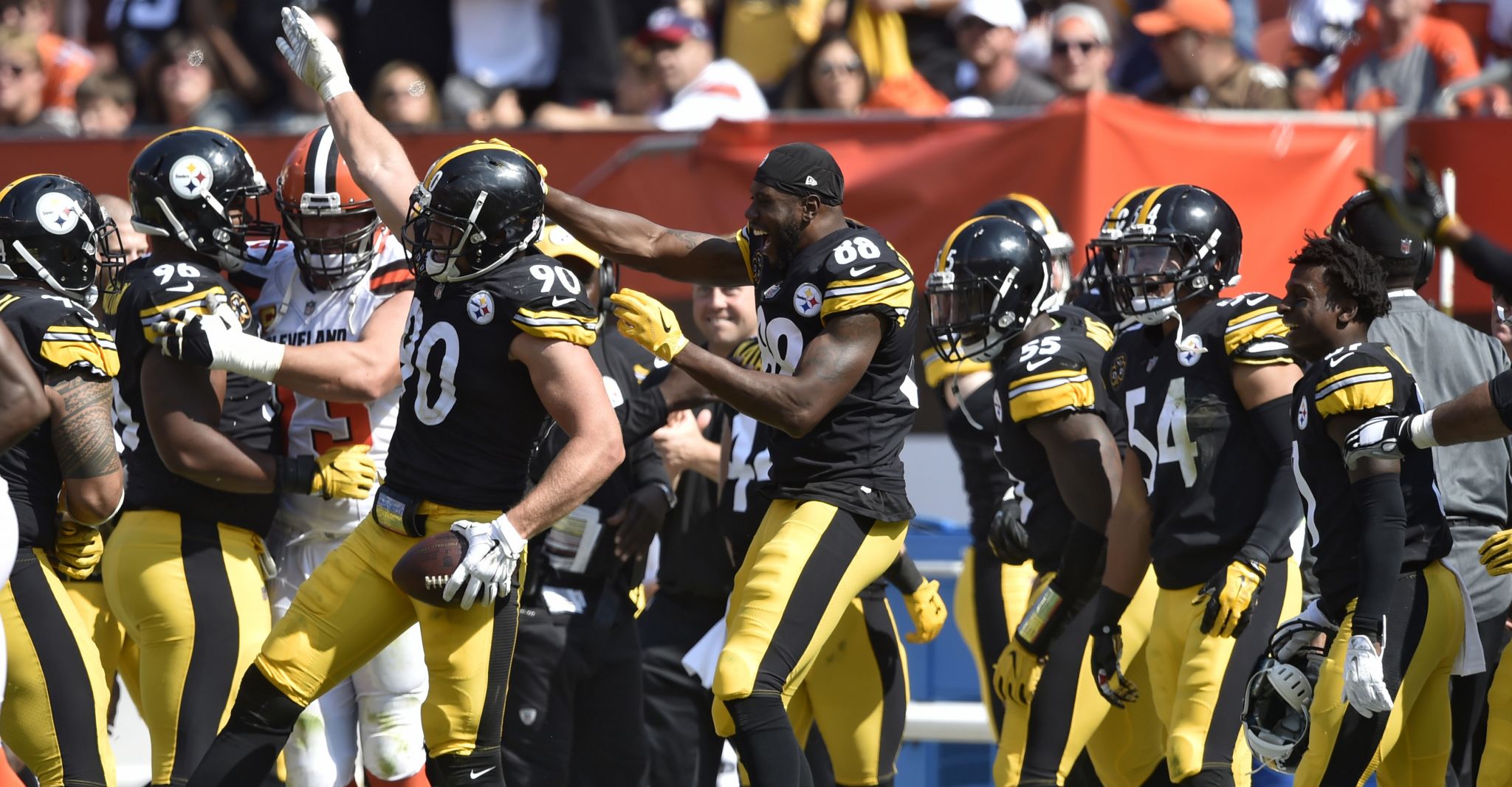 T.J. Watt has impressive debut in Steelers' season-opening win