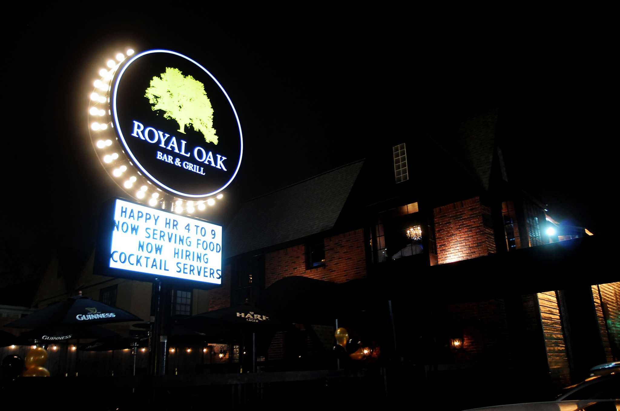 Royal Oak Bar and Grill