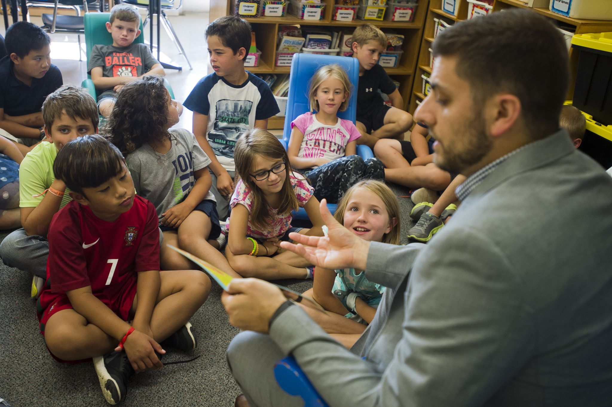 adams-elementary-class-has-visitor-at-story-time