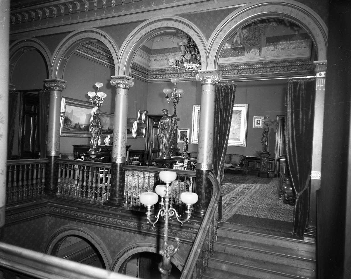 When the Peninsula’s most lavish 19th century mansion went up in flames