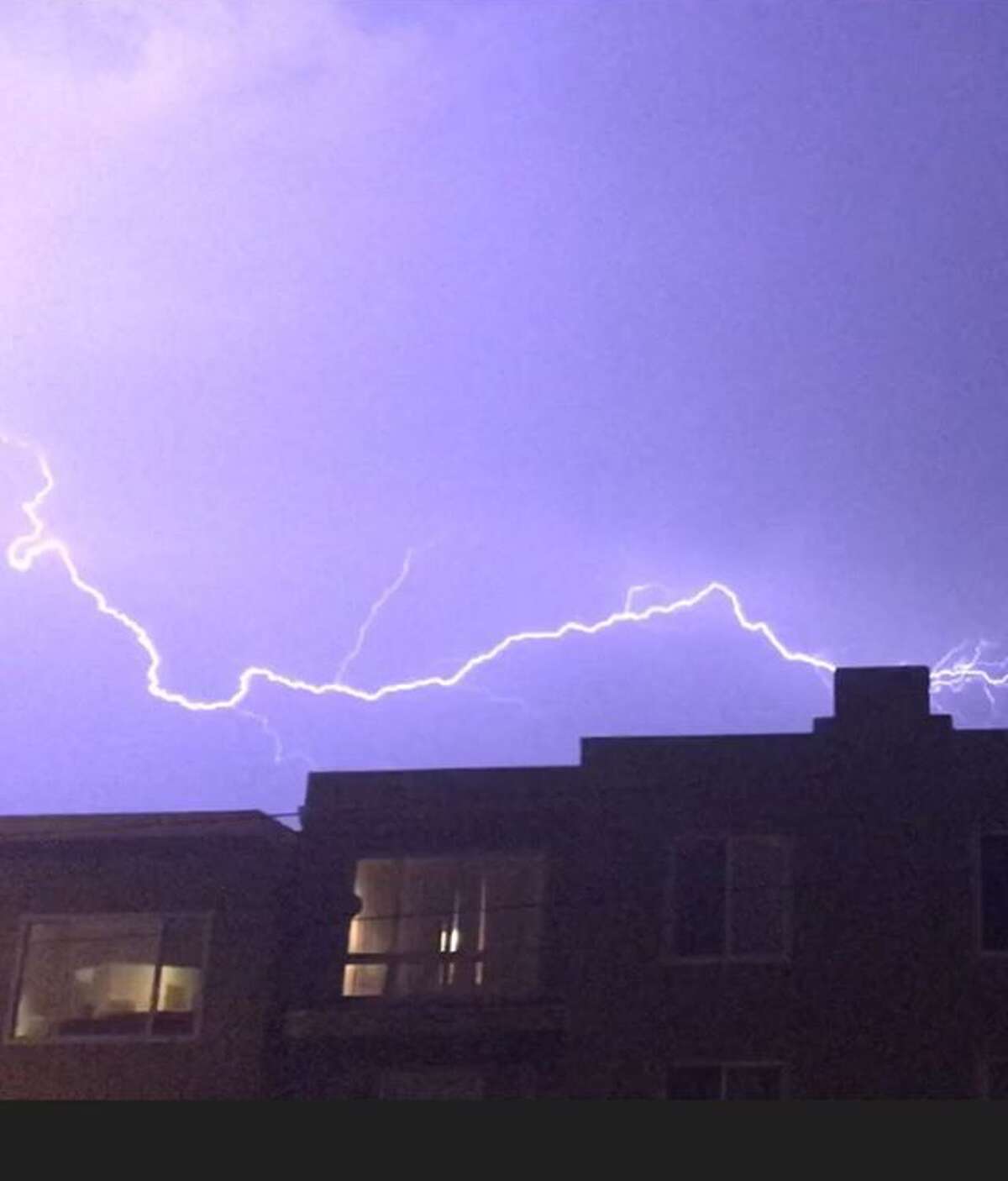 20 most spectacular photos from Monday night's lightning show