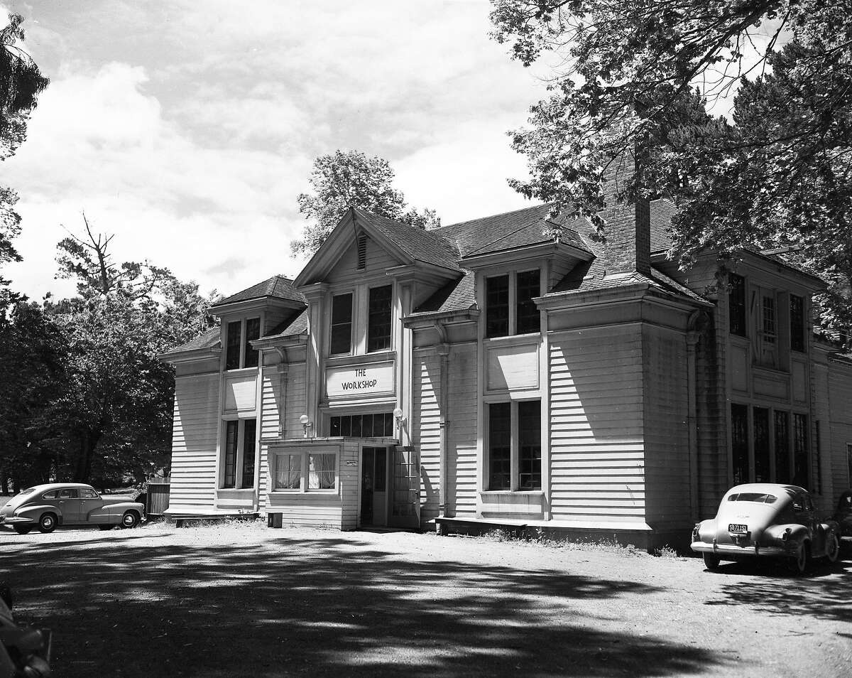 When the Peninsula's most lavish 19th century mansion went up in flames