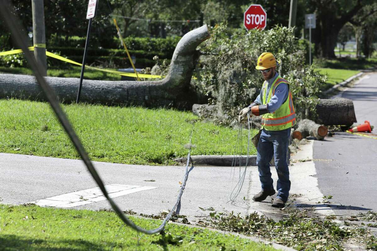 Eversource Sends Crews To Florida