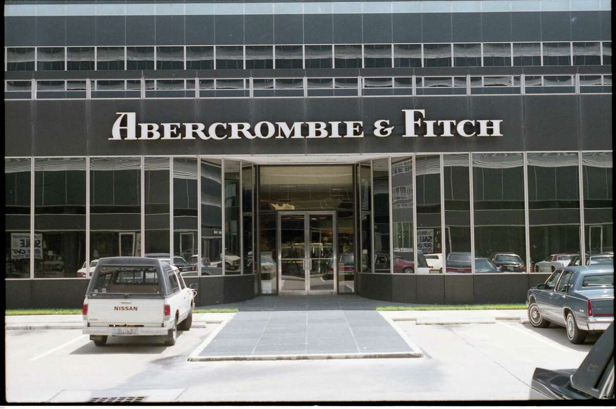 07/23/1987 - Abercrombie & Fitch store, 1900 Post Oak Blvd.