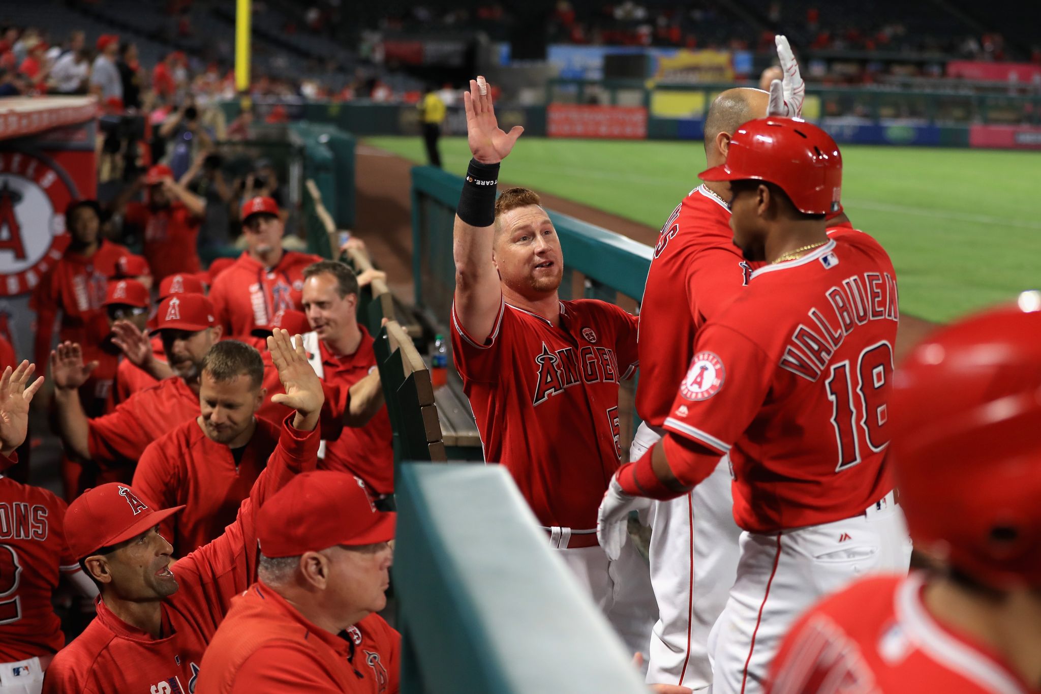 Fiers draws cheers, perfect in 1st game since Astros reveal – KXAN