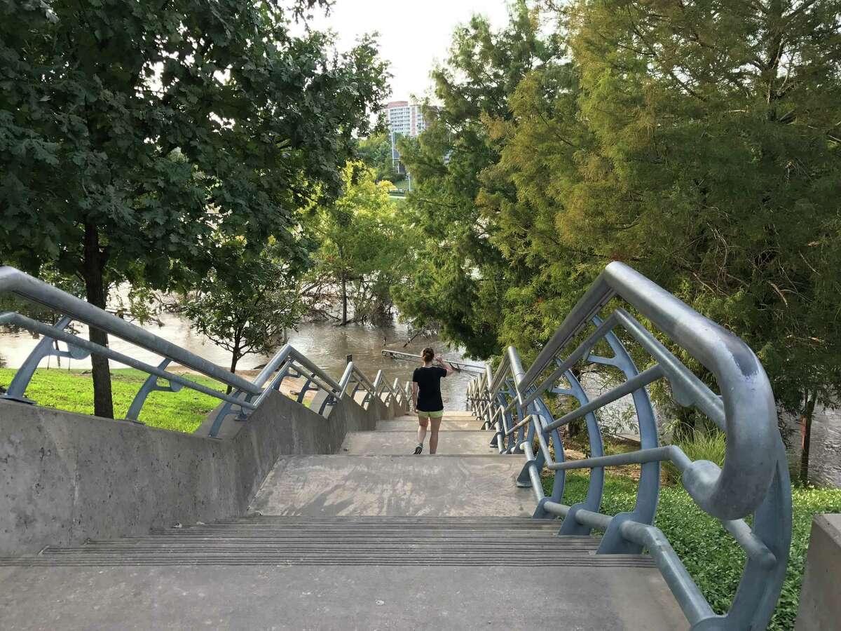 Buffalo Bayou buried in unprecedented layers of silt