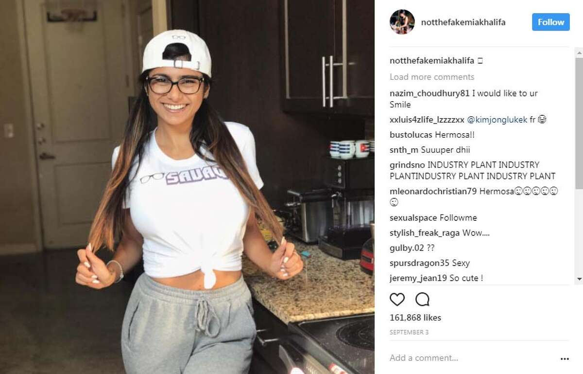 Former porn star Mia Khalifa posts video with Texans' Deshaun Watson.