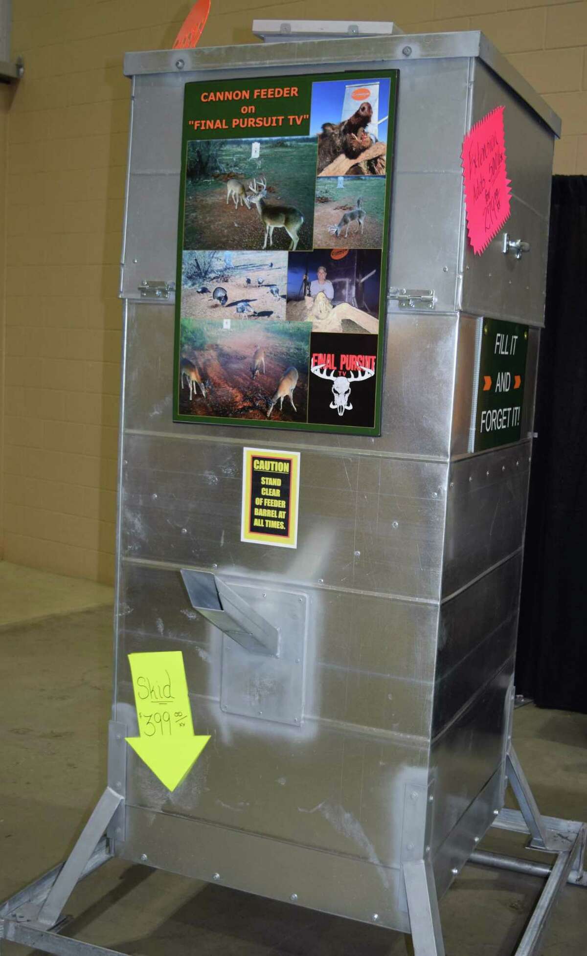 Compressed air powers unique deer supplement system