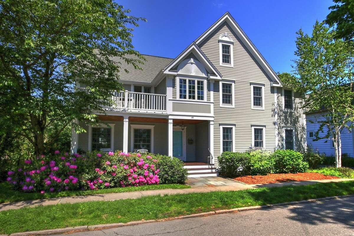 Former beachfront home still cozy Milford gem