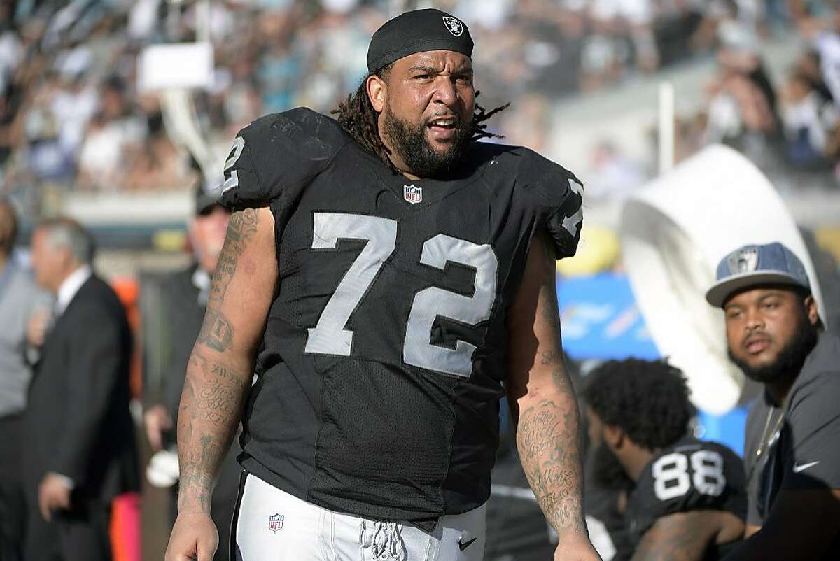 Raiders, Penn agree to two-year contract extension