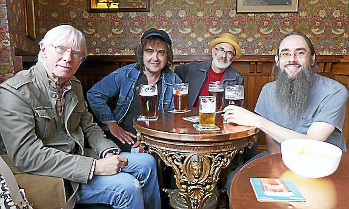 The Animals Hilton Valentine Bringing Skiffledog To Cafe Nine Sept 23