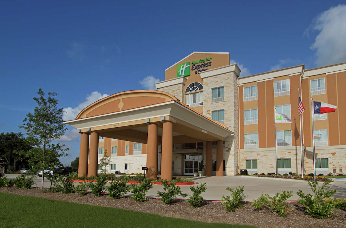 Canadian-based Prime Developments has purchased the Holiday Inn Express & Suites Houston East near Interstate 10 and Garth Road in Baytown from Houston-based Pride Management. CBRE Hotels brokered the sale.