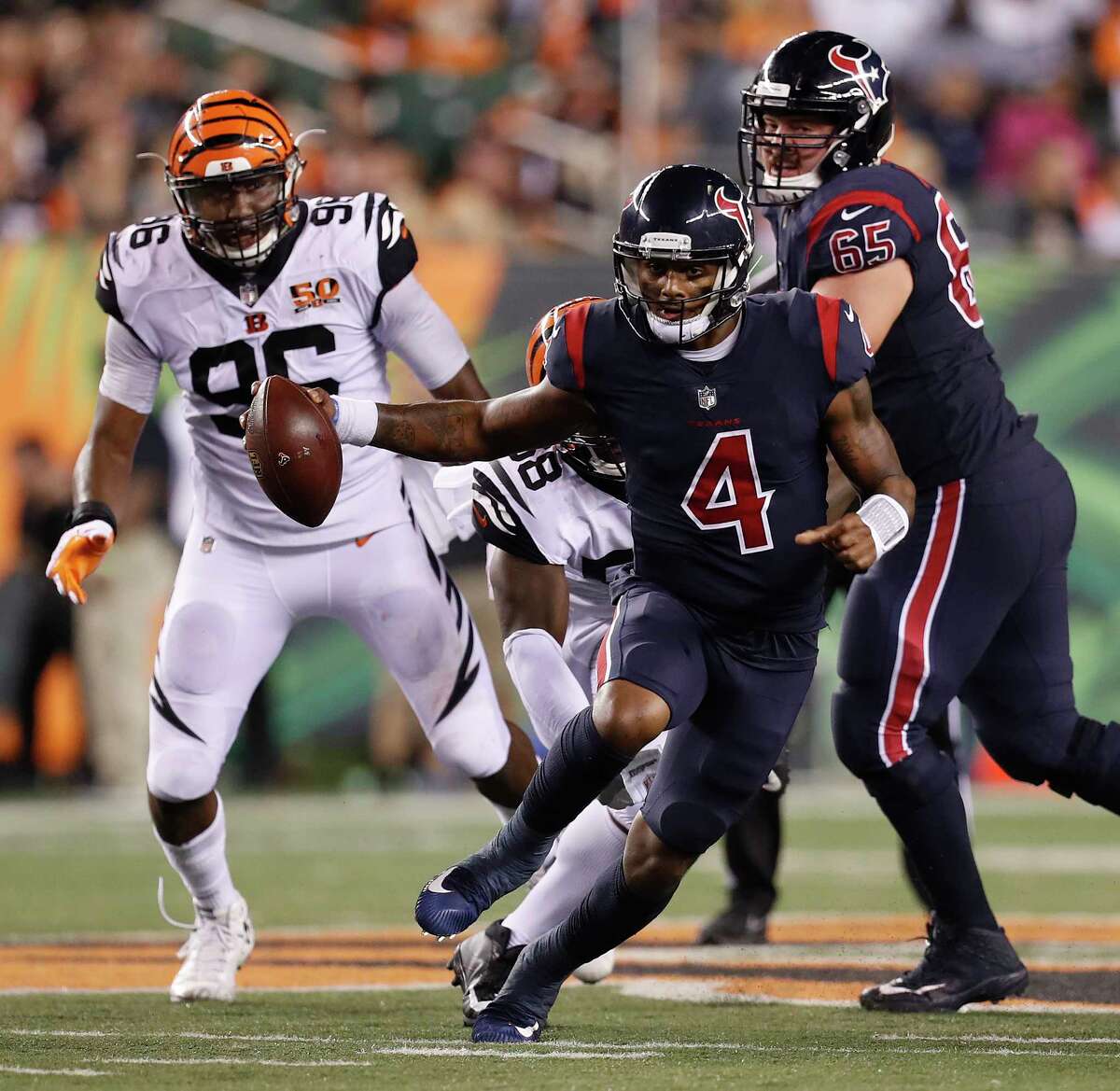 Texans' Deshaun Watson shines again in prime time