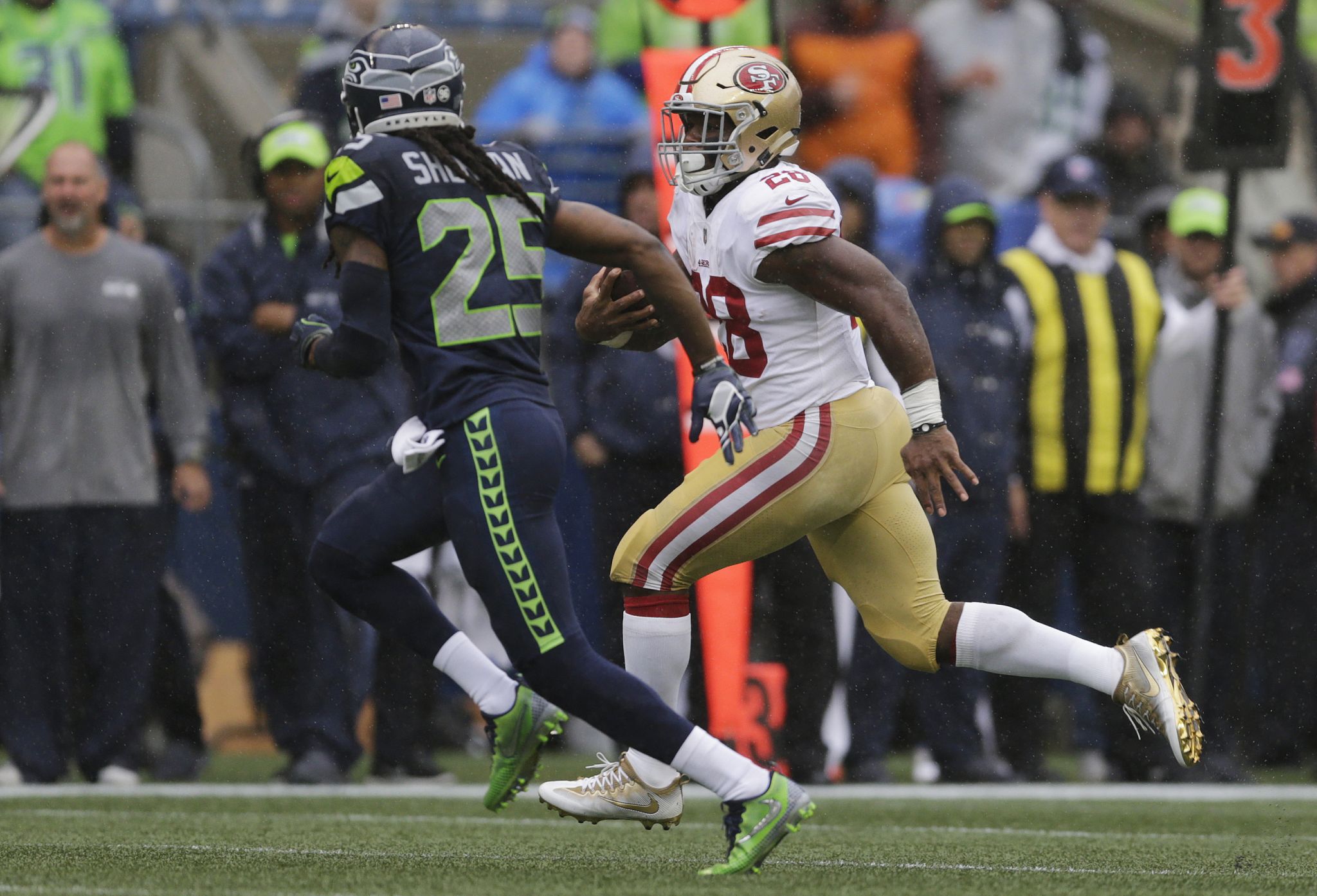 Richard Sherman ate turkey on the 49ers logo, then called fans