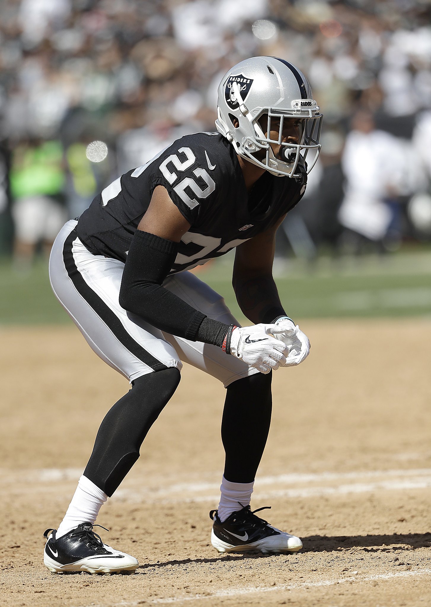 Raiders’ Gareon Conley handles himself well in NFL debut - SFGate