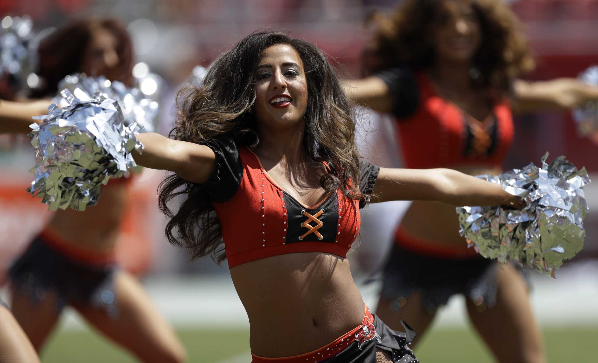 NFL cheerleaders take the field - Week 2