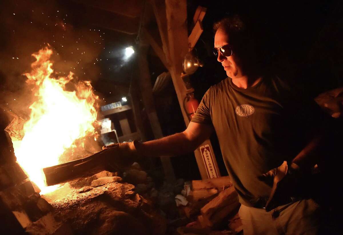 PHOTOS of Woodbridge Potter's Fiery Artistry