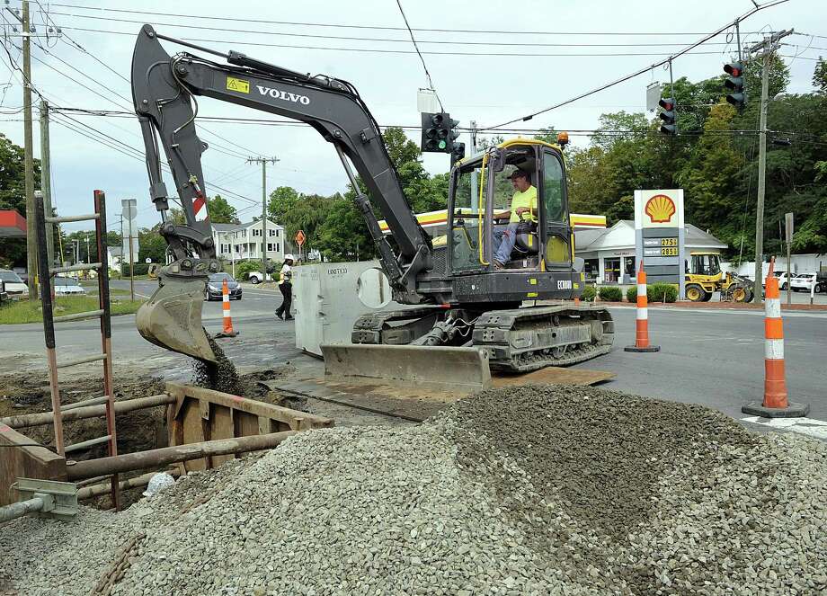 Momentum Builds On Brookfield S Streetscape Project Newstimes