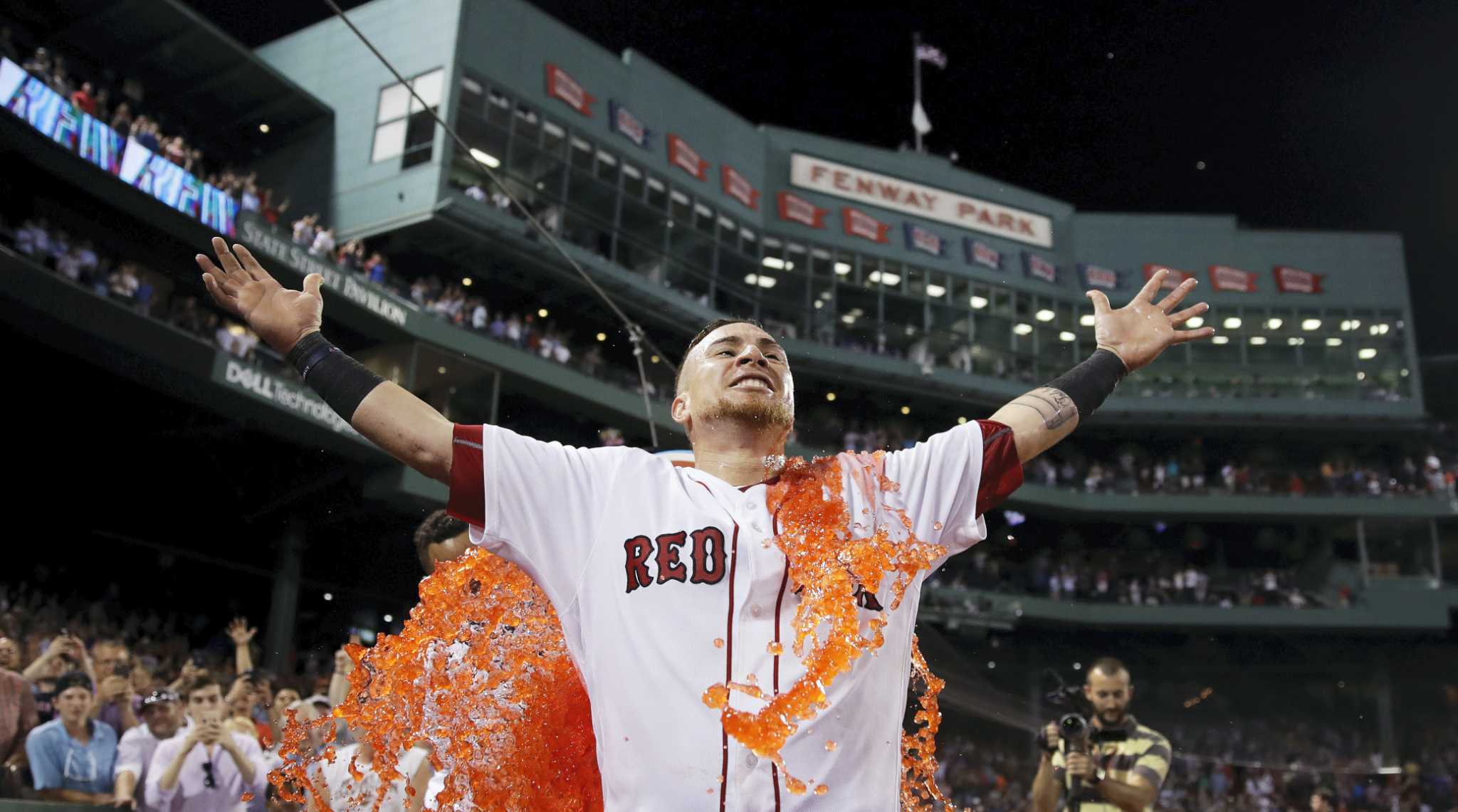 Christian Vazquez, Red Sox soak up walk-off victory - The Boston Globe