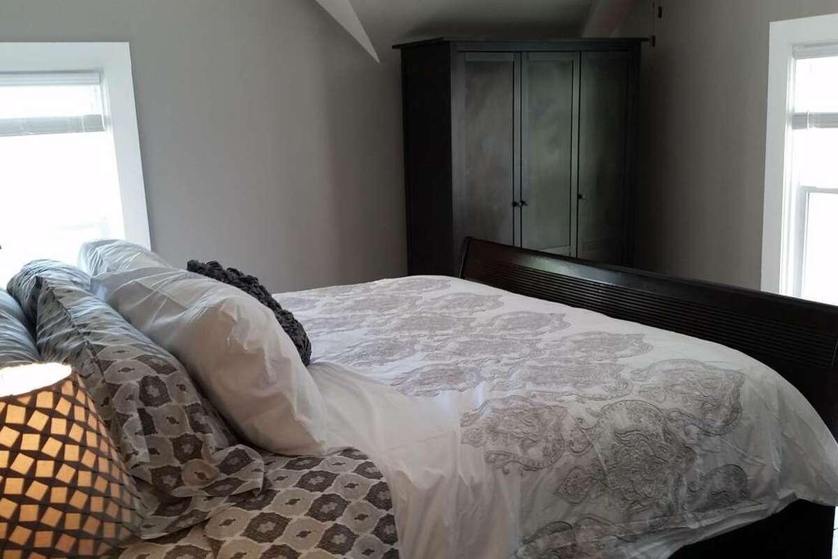 Photos Fall Airbnb Finger Lakes getaways