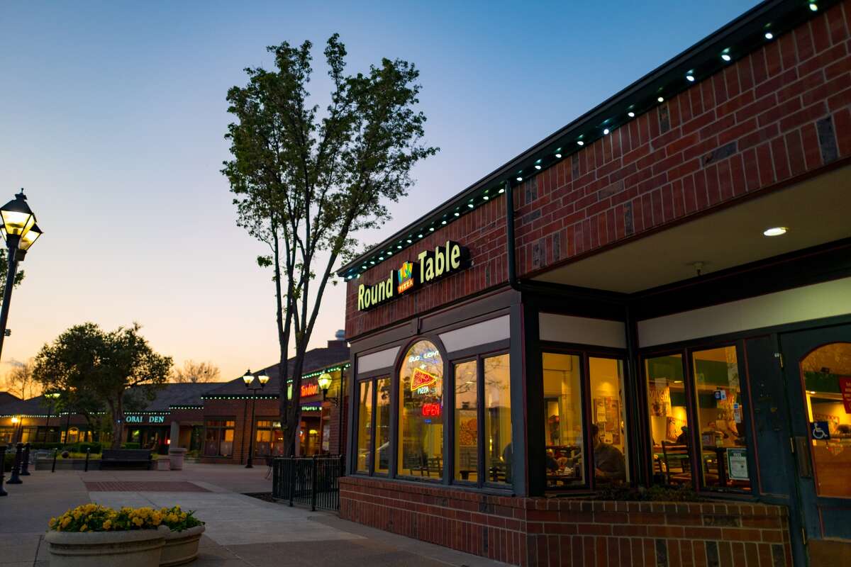 Bay Areas Round Table Pizza Chain Acquired By Franchise Group