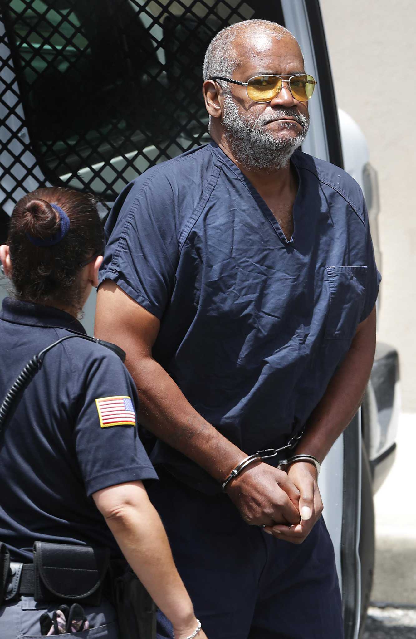 Laredo man charged in deaths of 10 immigrants in San Antonio smuggling case
