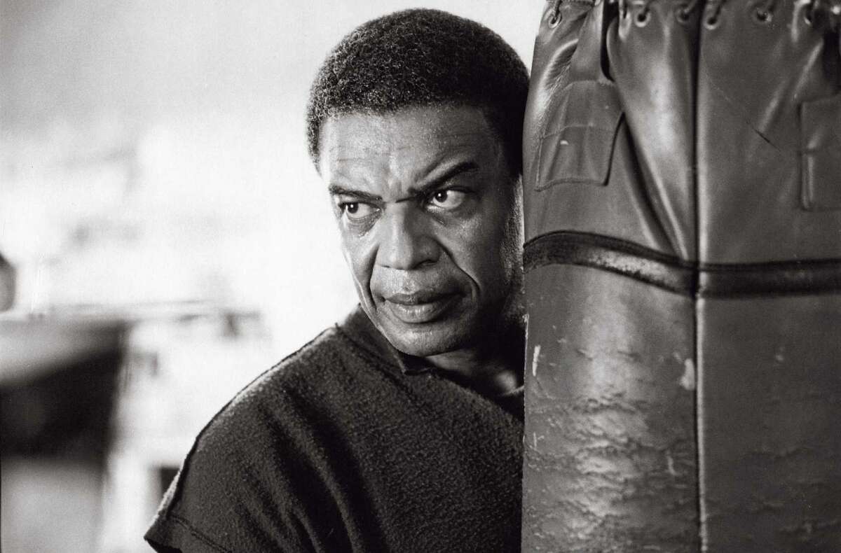 Bernie Casey, former football player, actor and painter, dies