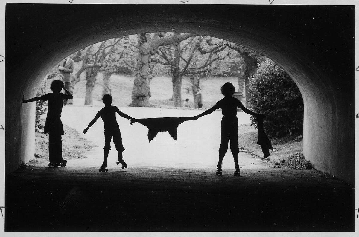 These 1970s Golden Gate Park roller skaters are pure joy