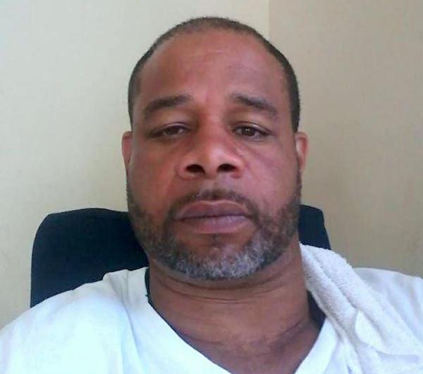 New Haven man pleads guilty to bank robbery
