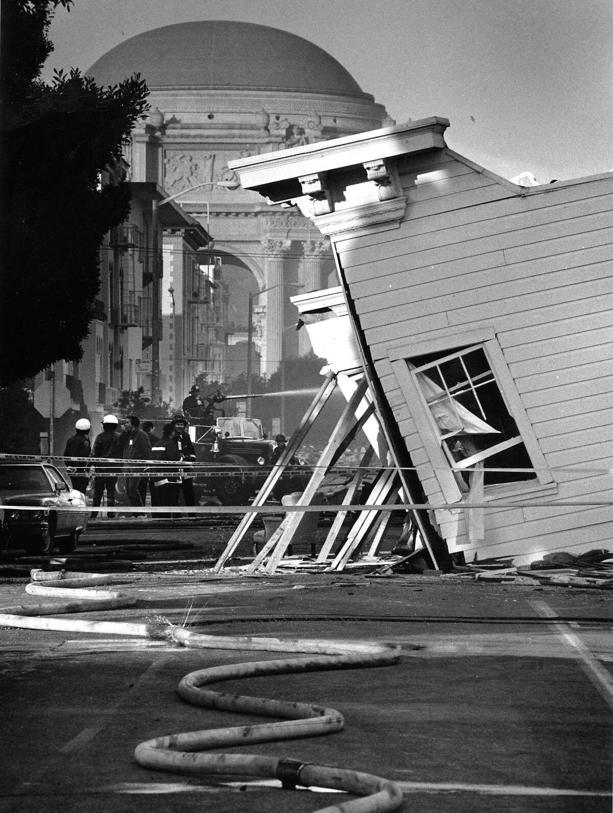 Long-forgotten Loma Prieta quake photos show disaster’s depths