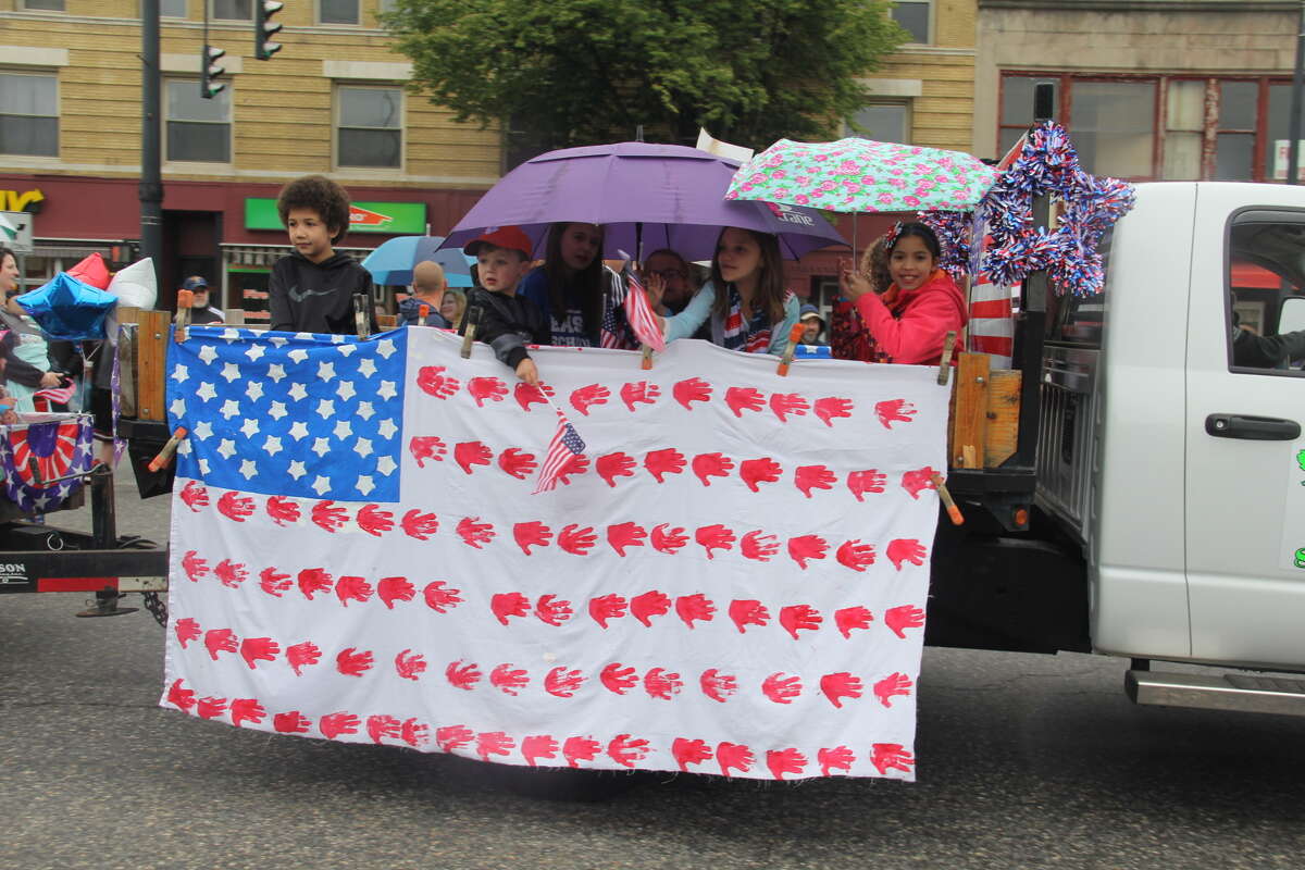 Apple Cinemas reopens theater in Torrington