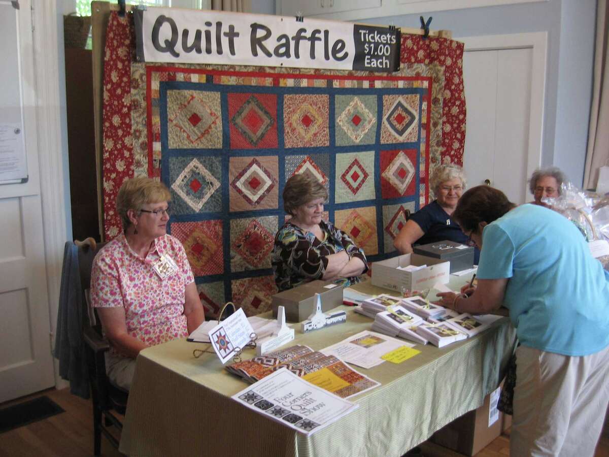 PHOTOS Quilt Show at the First Congregational Church of Torrington