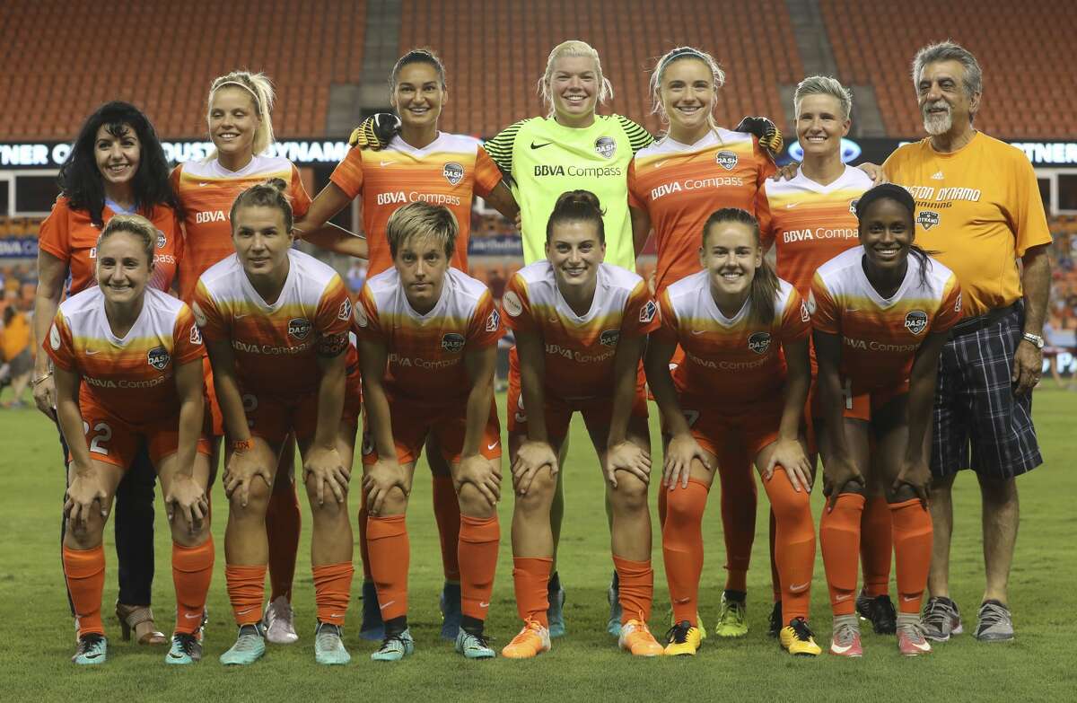 Houston Dash starting XI poses for a photo before taking on Chicago Red Stars at BBVA Compass Stadium Saturday, Sept. 23, 2017, in Houston. ( Yi-Chin Lee / Houston Chronicle )