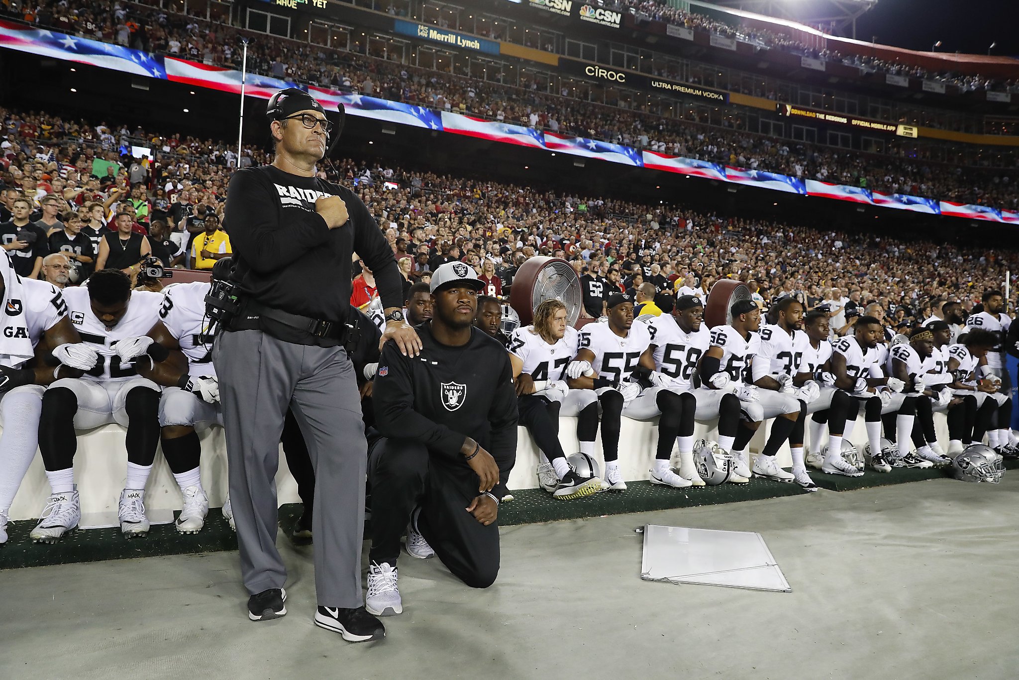 Raiders booed by fans after final game in Oakland (video) - Sports  Illustrated