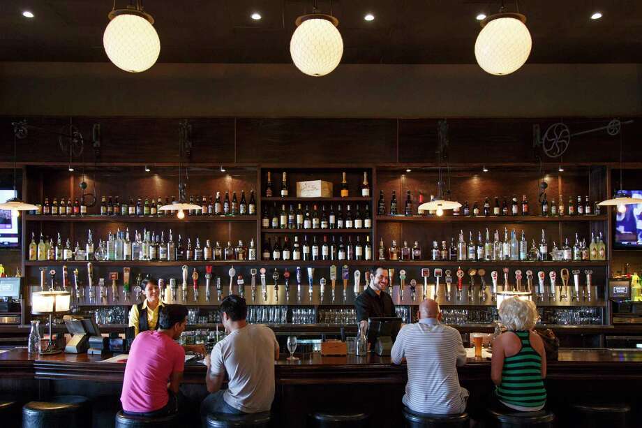 The Latest Houston Restaurant Closings September 2017 Local Pour On West Gray In River Oaks Has Closed Gt See