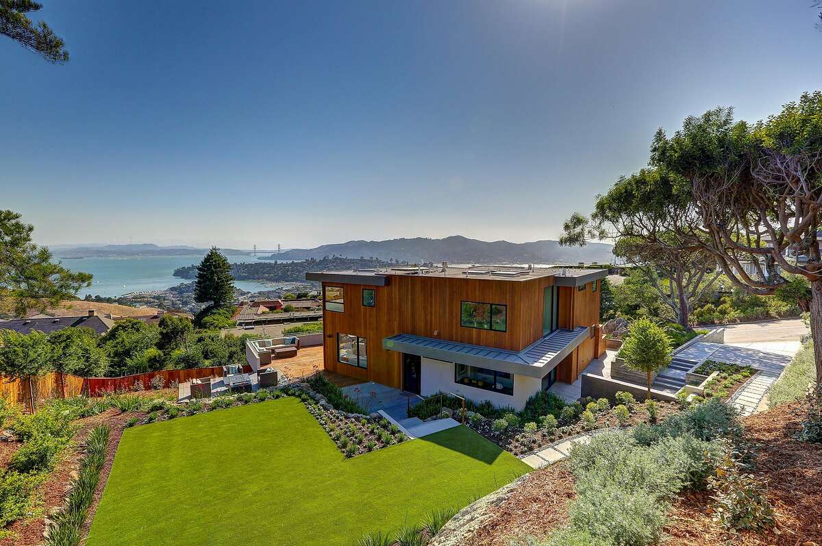 86 Sugarloaf is a newly built five-bedroom in Tiburon available for $6.995 million.
