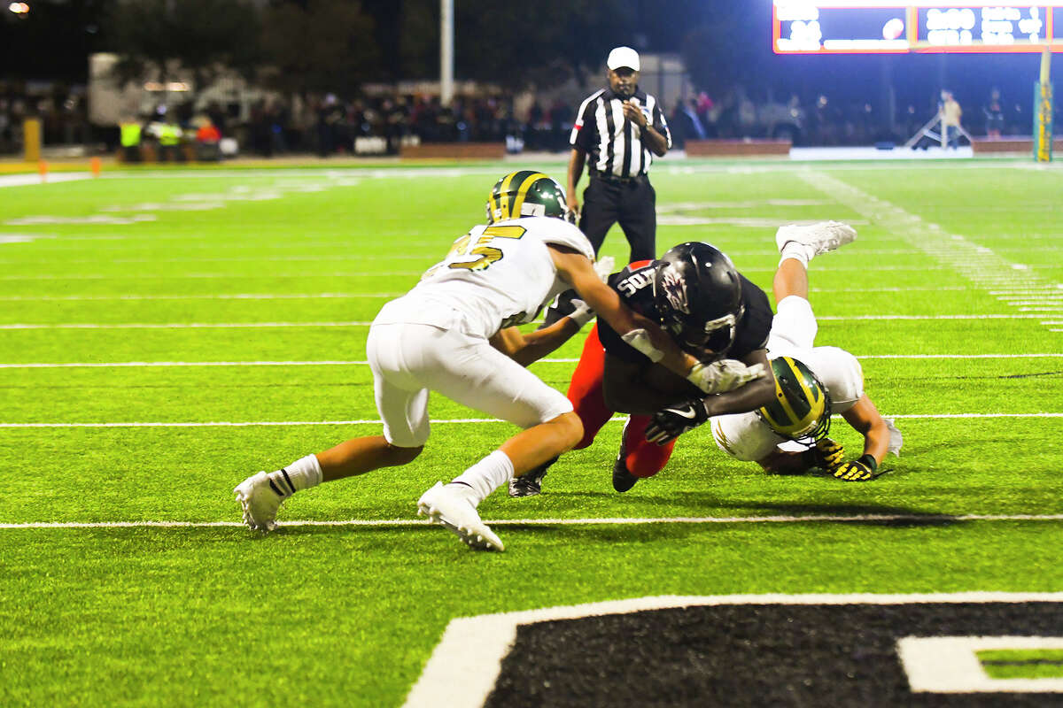 Langham Creek Football impressive through two games