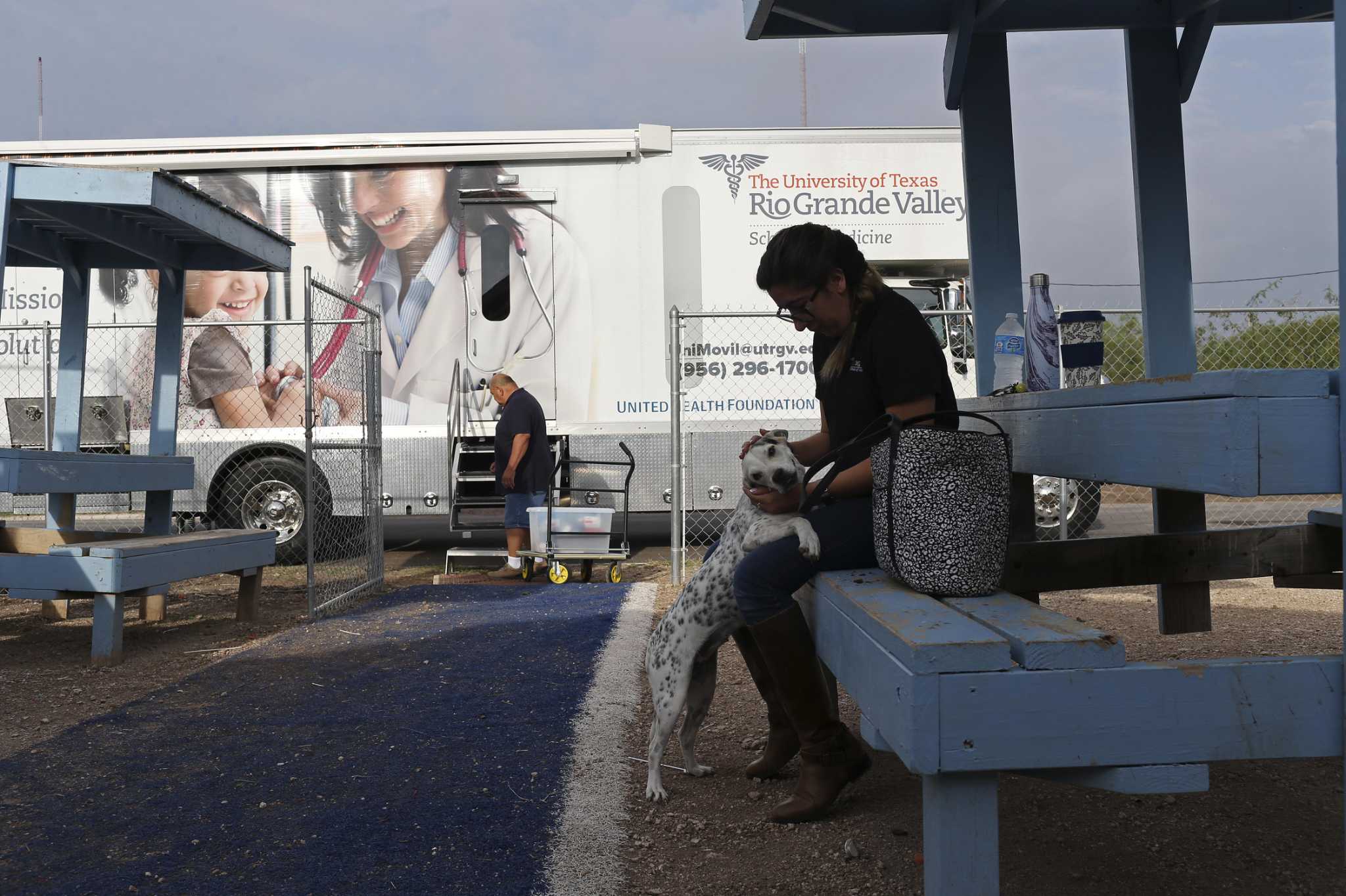 Utrgv Mobile Clinic Brings Health Care To Vulnerable Colonias Utrgv Mobile Clinic Brings Health Care To Vulnerable Colonias