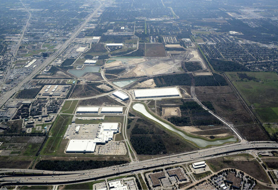 Emser Tile Plans Distribution Center In Pinto Business Park Hines Has Started Construction On A 600 000 Square Foot Build To Suit
