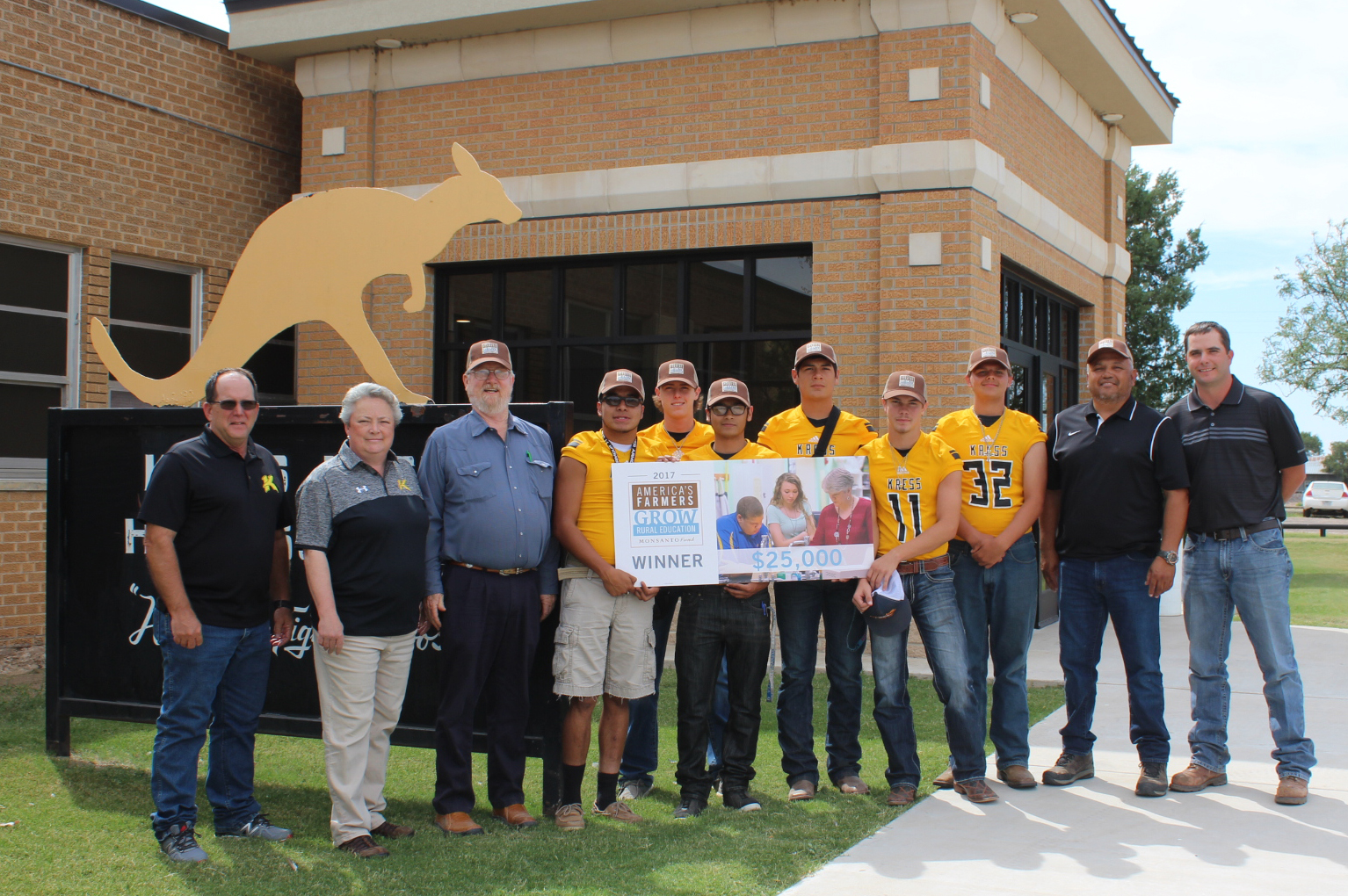 Kress ISD receives 25,000 from Monsanto Fund Plainview Daily Herald
