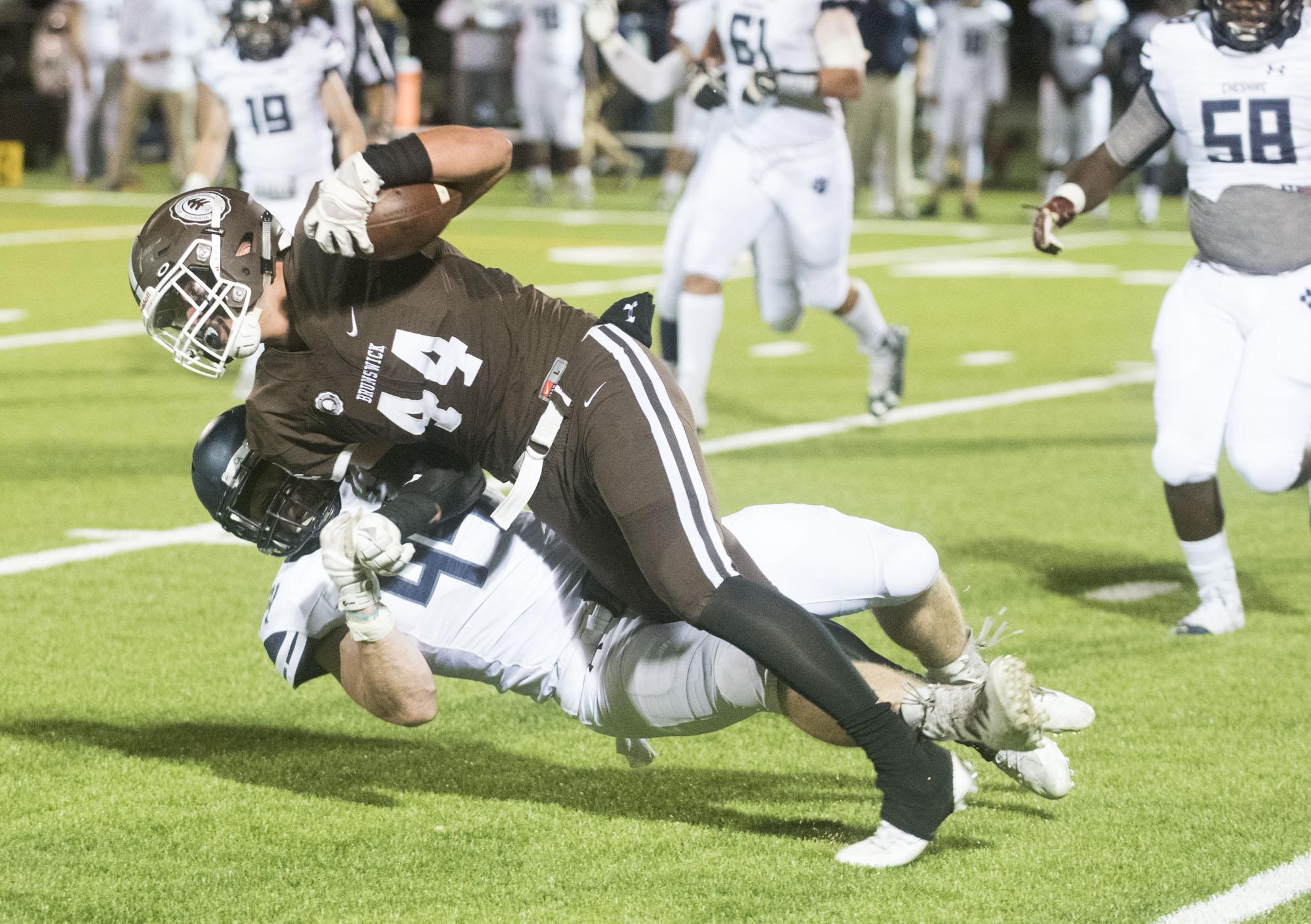 Prep football: Shawnee falls to London in matchup of CBC unbeatens