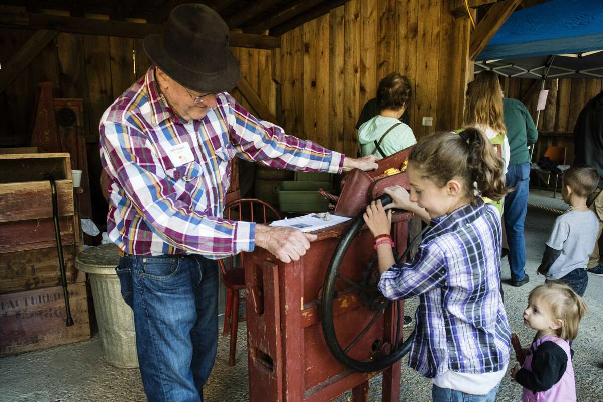 Fall Harvest Festival at Chippewa Nature Center